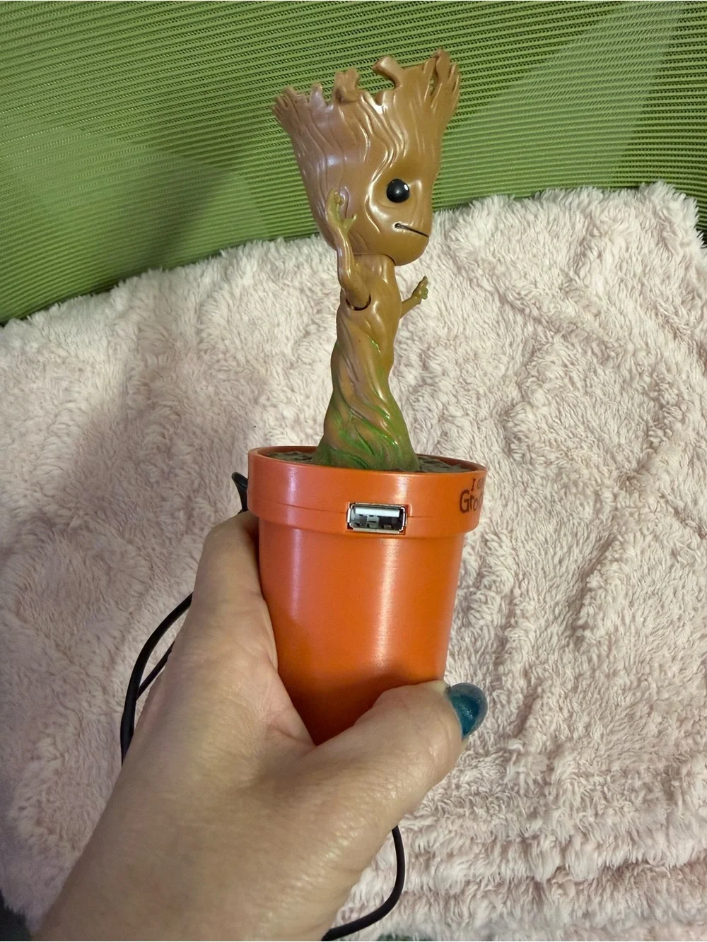 Marvel Groot USB Charging Cup in Orange and Green